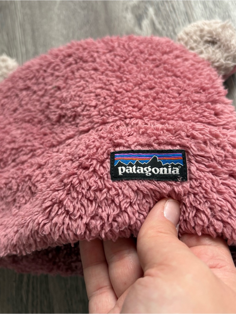 Patagonia Kids Pink Furry Friends Fleece Beanie 2T-5T - Picture 2 of 5